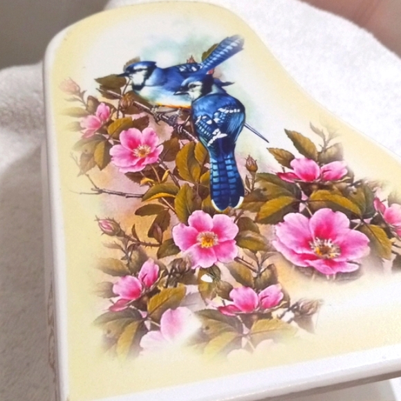 Collections Etc Musical Mini White Grand Piano W/ Flowers & Birds - Picture 2 of 6